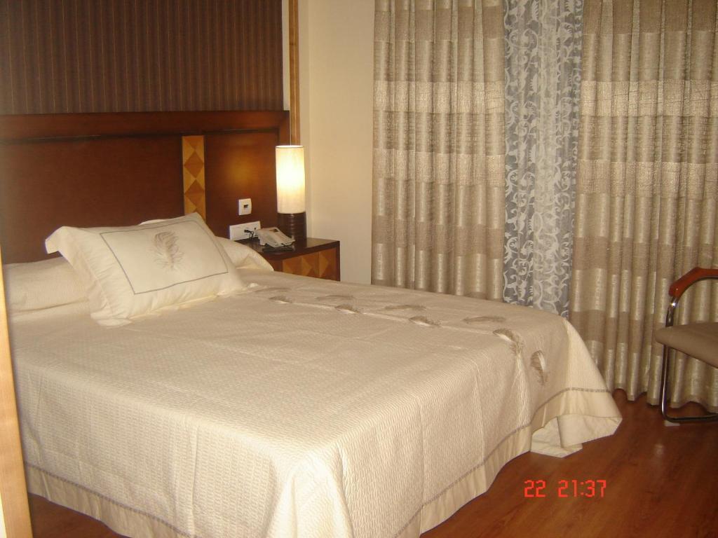 Hotel Ciudad De 마르토스 객실 사진